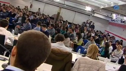 Óscar López: El PSOE "impedirá por ley la privatización de la sanidad" cuando vuelva a gobernar