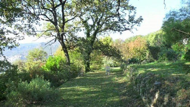 Villa à vendre 06140 Tourrettes sur Loup - vue dominante sur la vallée - piscine - 140m2