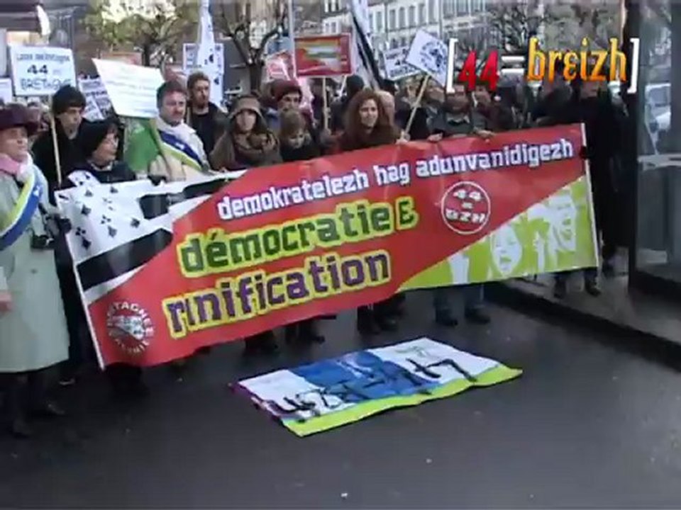 [44=BREIZH] 1500 personnes à Morlaix pour la démocratie et la réunification en Bretagne !