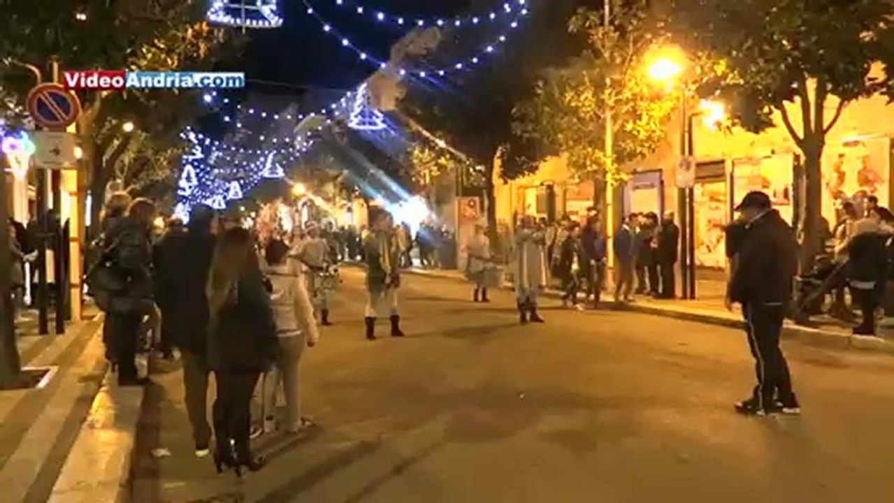 La "MO BETTER BAND" Street Band e sbandieratori tamburini e chiarine ad Andria