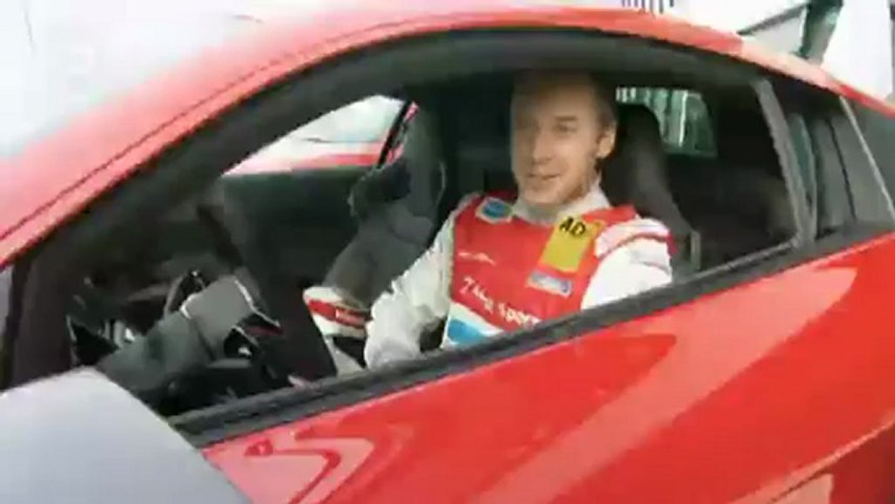 البداية: سيارة أودي آR8 V10 plus | عالم السرعة