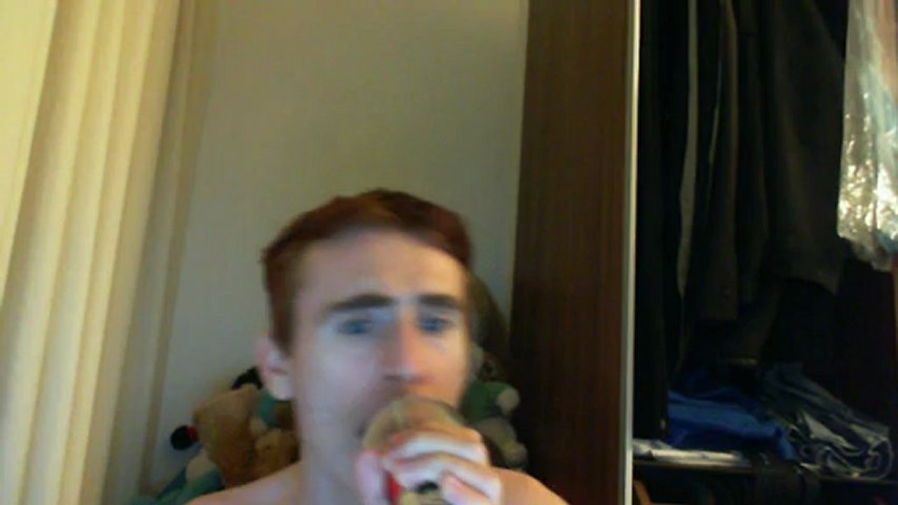 Wiwi égratigne "ça va ça vient" de Merlot