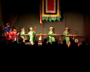 TỬ QUI TỪ - Ban Nhạc IDAV minh họa múa kiếm Thi Mai