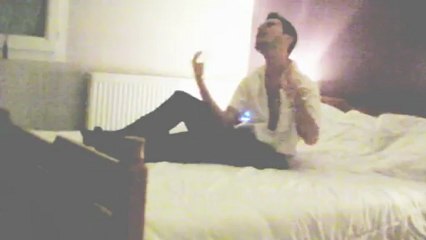 ne me laisse pas tomber(clip )