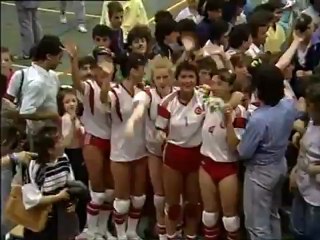 Üsküdar Kız Lisesi Dünya Şampiyonluğu'nda. Hollanda (1988)