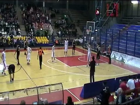 Icaro Sport. Crabs Rimini-Tramec Riduttori Cento 77-69, la partita