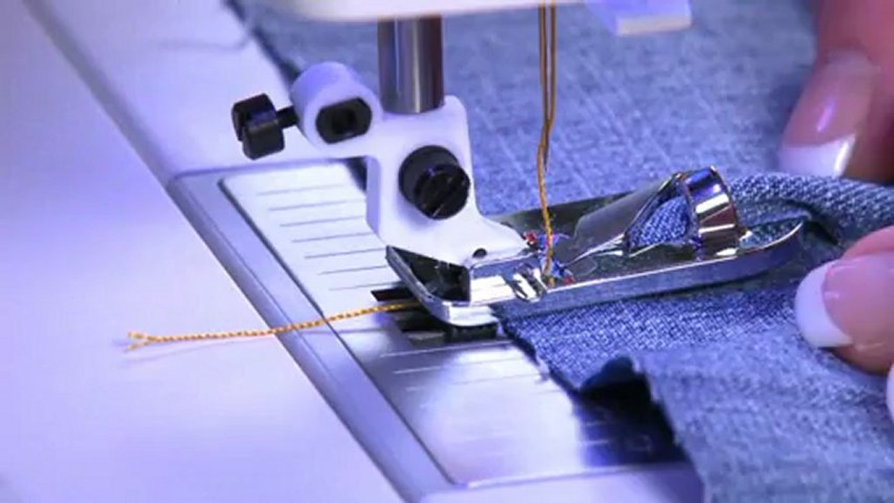 Pied de biche Husqvarna Viking rabatteur couture à plat de 9 mm de large 413185545