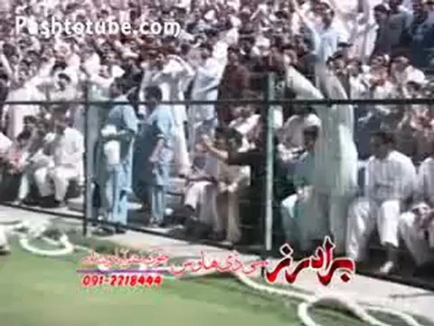 na darzi pa laas zulfe zama kiran khan