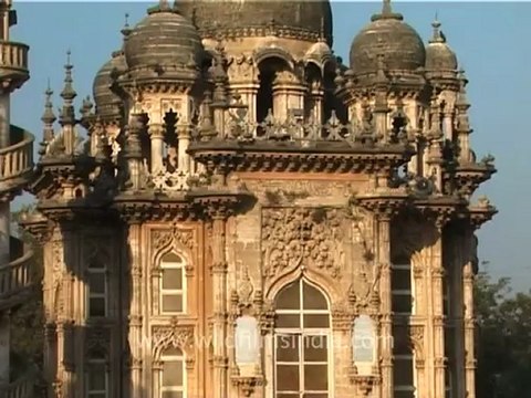1340.Bahauddin Makbara in Junagadh.mov