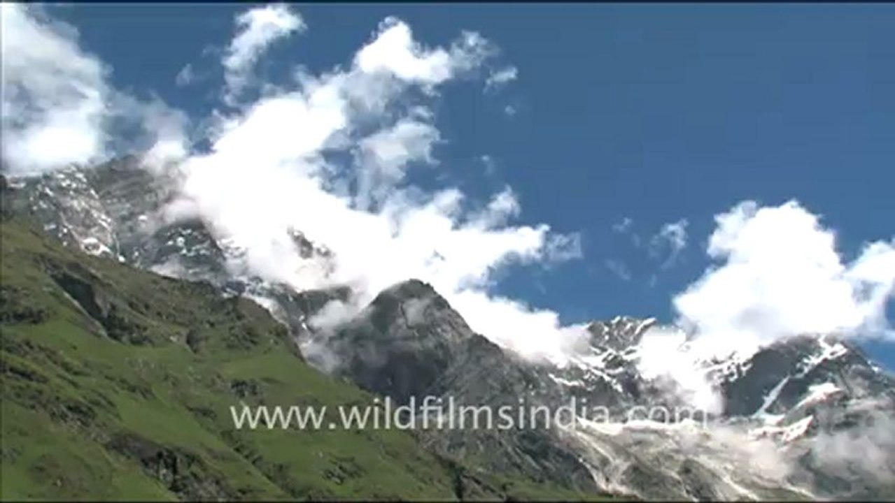 1377.Time lapse in the hills, over Bhyundar Khal!.mov