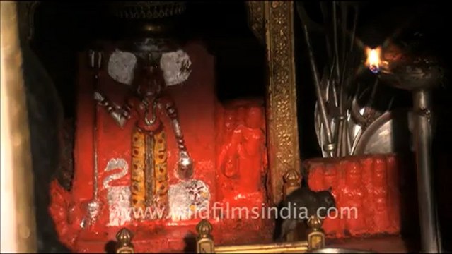 1508.Karni Temple, Rajasthan.mov