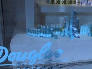 Aktie im Fokus: Douglas nach ersten Bilanzdaten kaum verändert