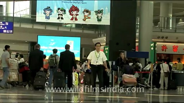 1659.Hong Kong Airport.mov