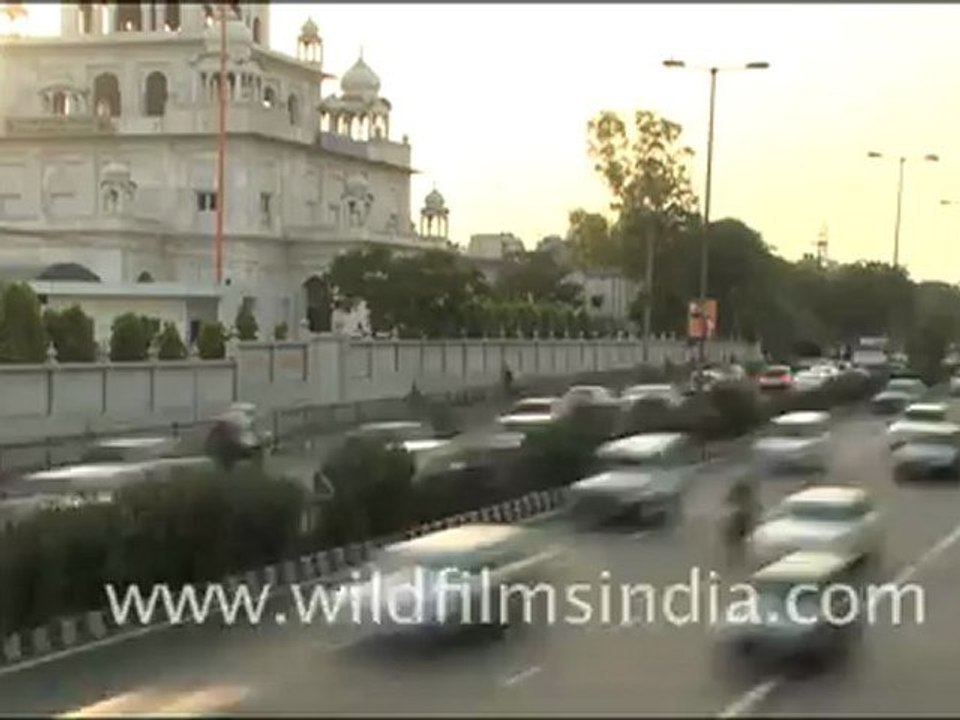 1841.Moto Bagh, time Lapse of Traffic in New Delhi, India.mov