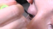 Expert Closer : Ombre à paupières ou mascara, dans quel ordre se maquiller ?