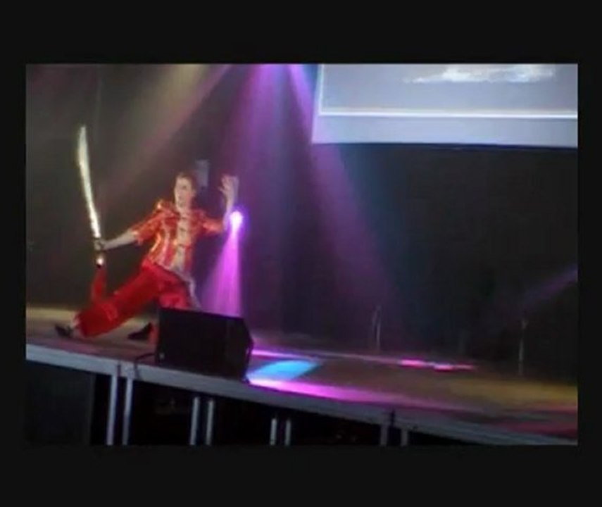 Múa QUYỀN SONG KIẾM ĐAO - Thi Mai