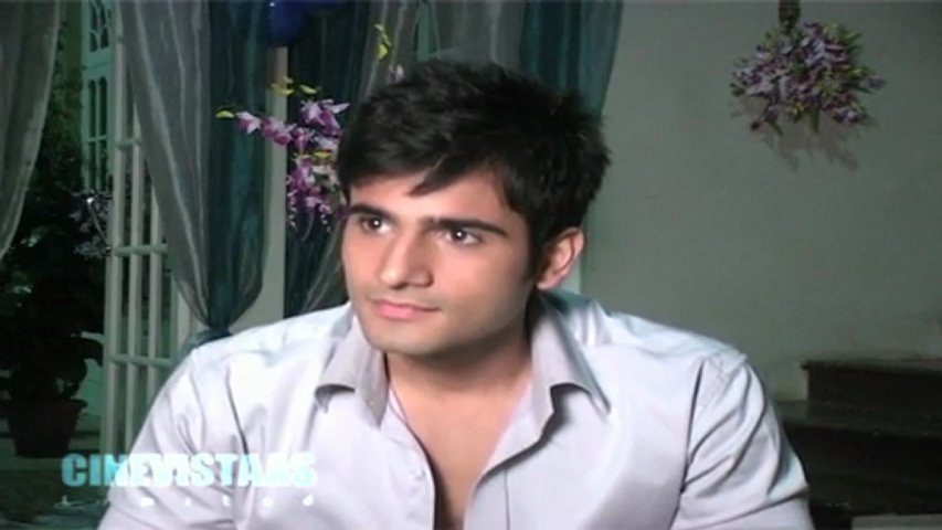 Karan Tacker's Hot New Girlfriend