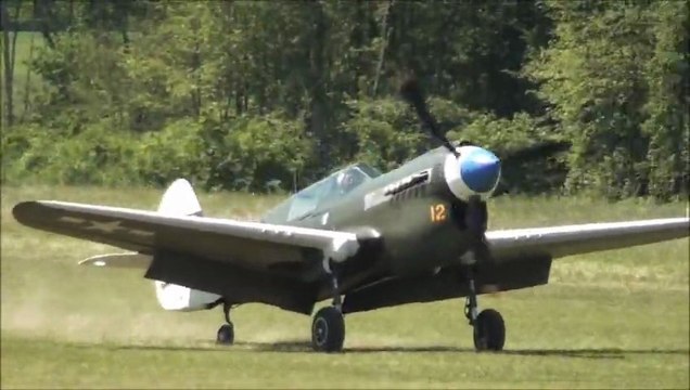 Curtiss P-40N à Cerny/La Ferté-Alais