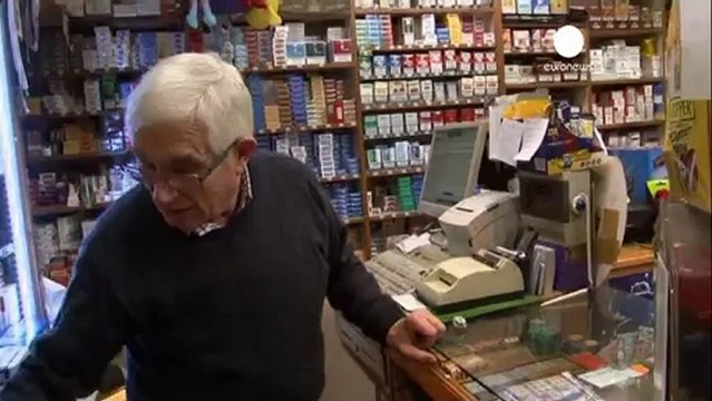 EU plans larger anti-smoking warnings on cigarette packs