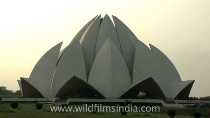 2315.Lotus temple of New Delhi in fast motion.mov