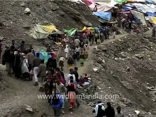 2343,Crowded Amarnath yatra camp!.mov