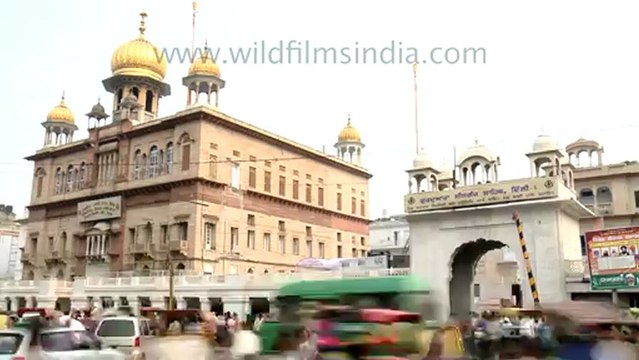 2454.Sis Ganj Sahib gurudwara.mov