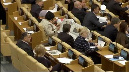 Le parlement russe interdit l'adoption d'enfants russes...