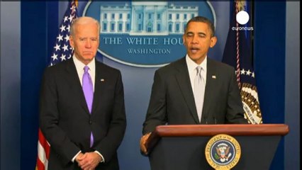 Strage di Newtown: Obama, impegno collettivo contro la...