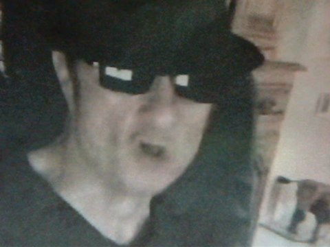 quelques derniéres chansons .... je vous souhaite une agréable soirée et une trés belle nuit de sommeil ..votre ami ..vincent. cardinale..