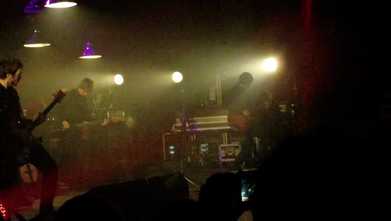 Saez au Bataclan Betty