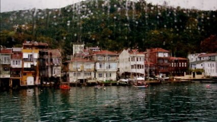 Cinuçen Tanrıkorur ~ Camlarda nakışlar belirirken yine yer yer