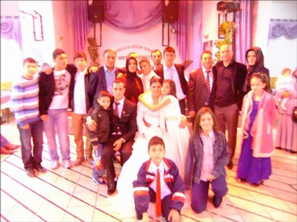 kaynar mahallesi zeynep ve azizin düğünü