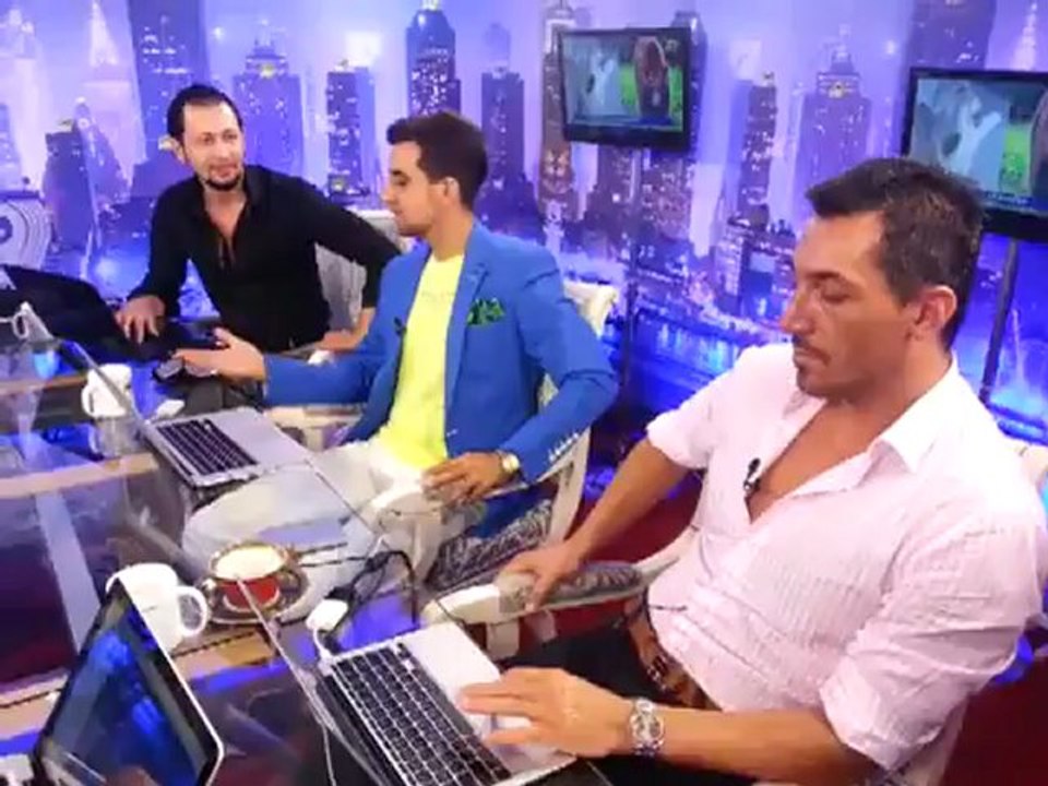 ADNAN HOCA'NIN TALEBELERİ STÜDYODA KOPARSA :))