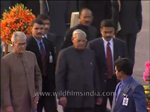 2933.Beating of the Retreat (entire ceremony) part 1.mov