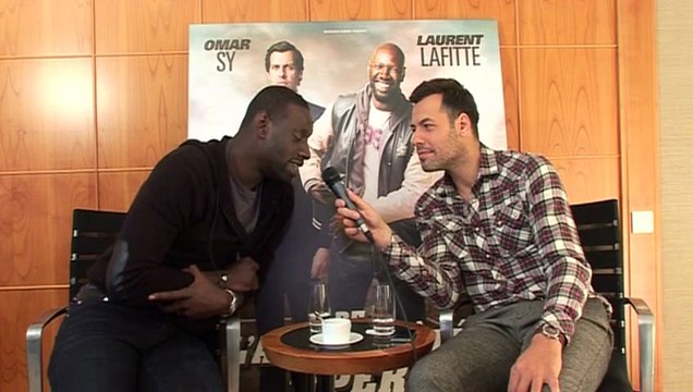 EXCLUSIVITE : Omar Sy et Laurent Lafitte saluent les abonnés M6 mobile !