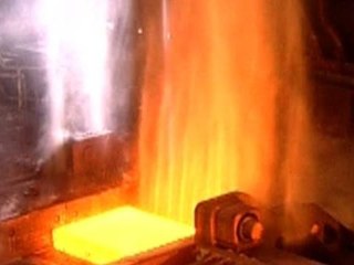 Aktie im Fokus: ThyssenKrupp verlieren nach Bericht über Milliarden-Abschreibung