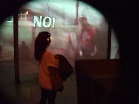 Le CENTQUATRE / Exposition / Le Musée des Coeurs Brisés