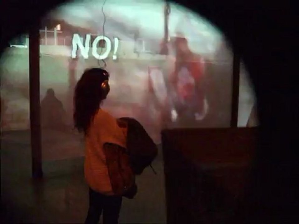 Le CENTQUATRE / Exposition / Le Musée des Coeurs Brisés