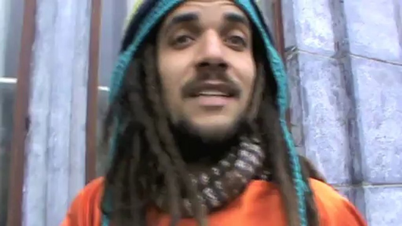 Fin du Monde avec Rasta Président EP 10 : Prière Musulmane à Lourdes !