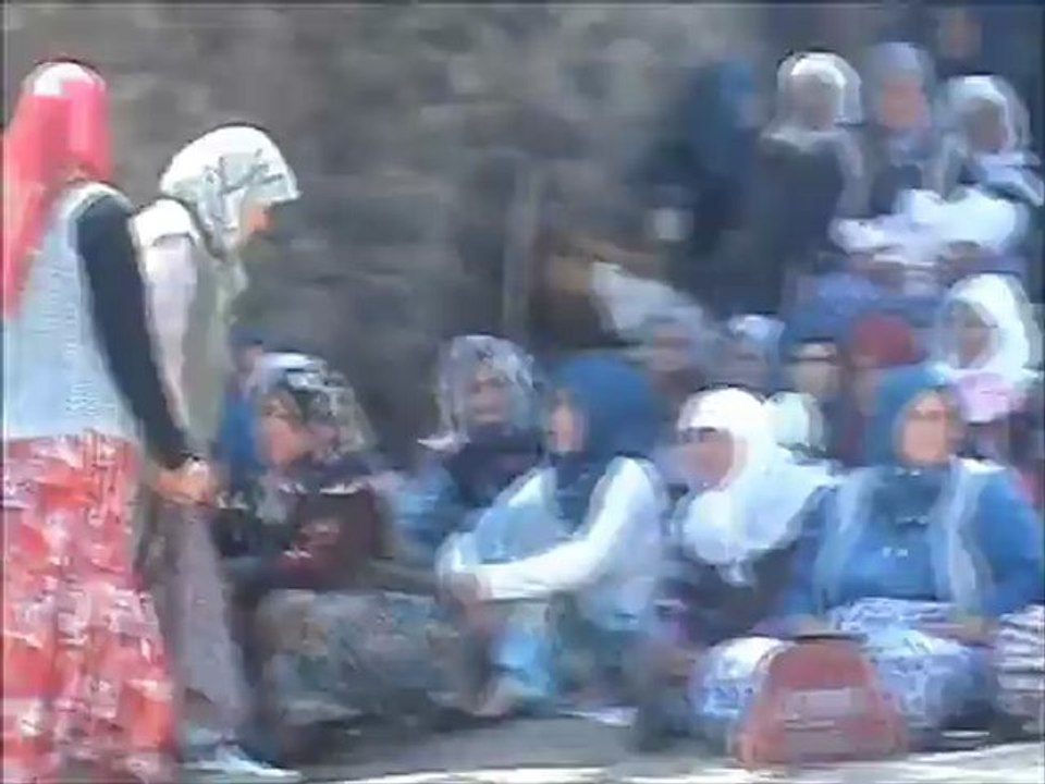 bigadiç topalak köyü yöresel halk oyunları (bayram garan)kamerasıyla