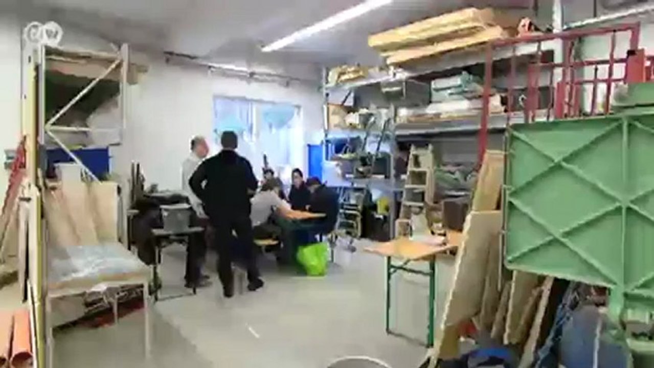 Für Gottes Lohn - die Leonberger und ihre 'schweren' Jungs | Politik direkt