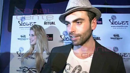 Zeus Tous quiere hacerse las américas