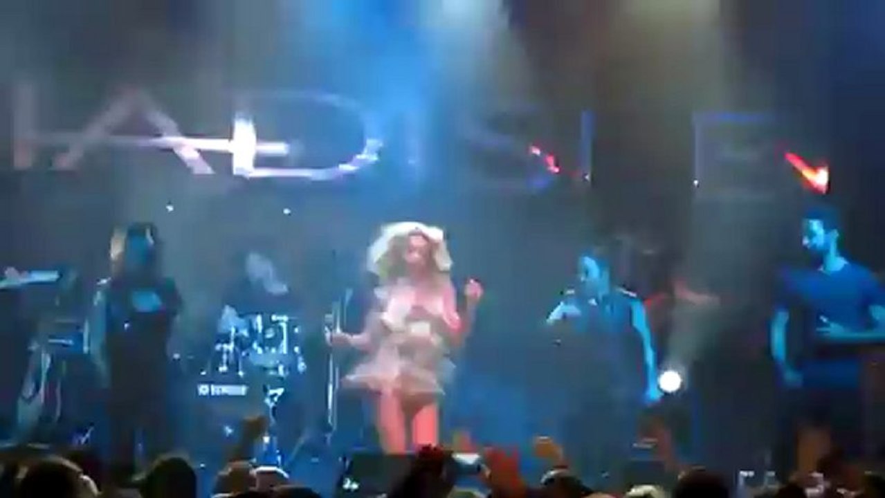 Hadise Süper Dans Şovu_(360p)