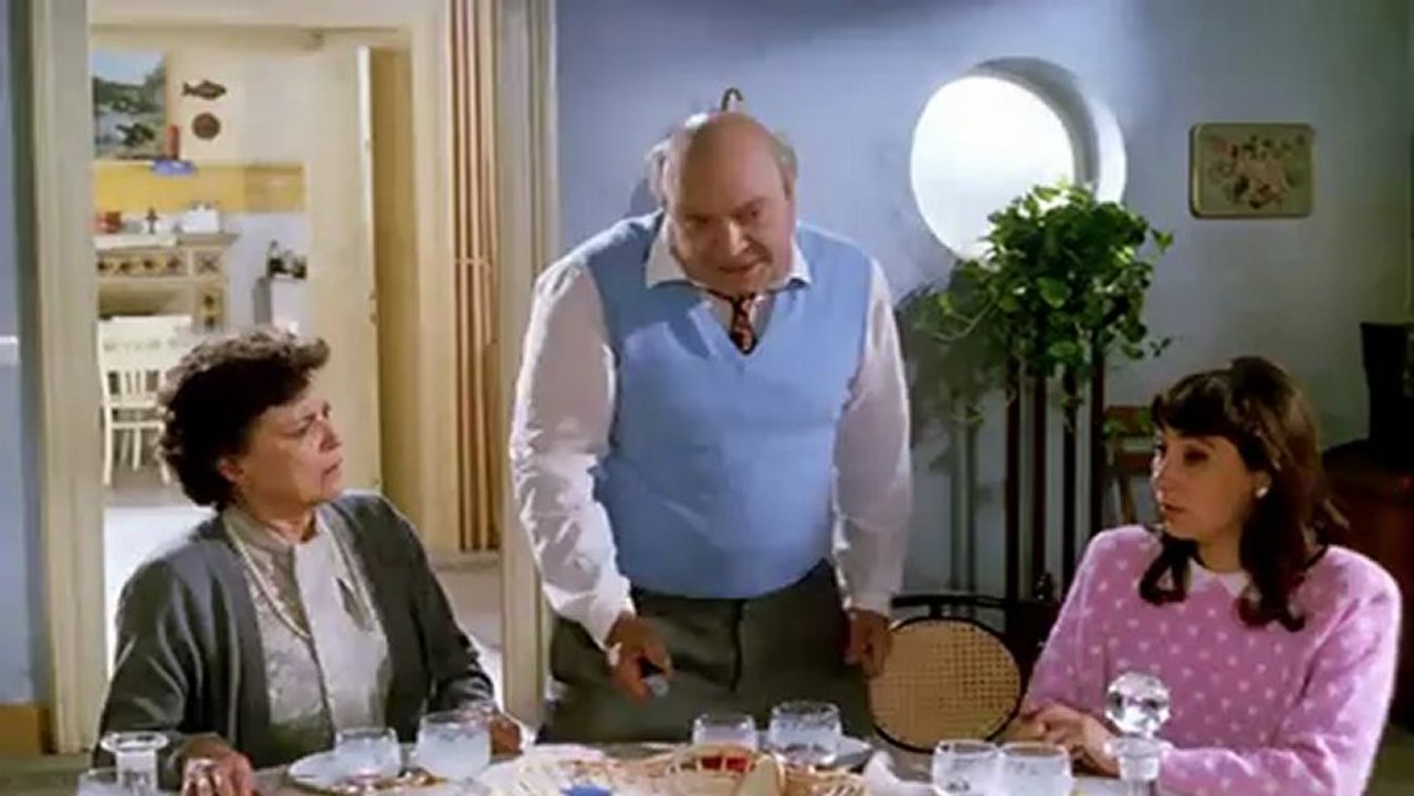 Chiappetti brut e puntali. Dal film "Benvenuti in casa Gori".