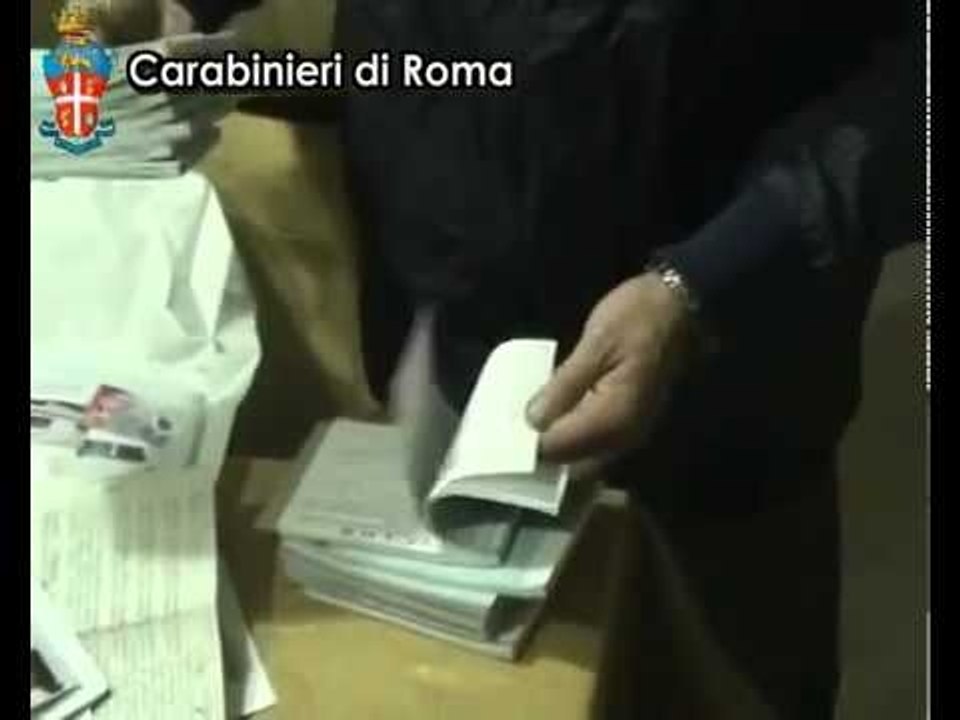 Roma - Operazione Clown Therapy " - Truffa per raccolta fondi "porta a porta" (15.12.12)