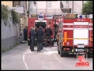 Castel San Giorgio (SA) - Violenta esplosione in una officina (live 19.12.12)