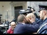 Napoli - Ucciso dentro ambulanza preso commando di 5 killer (20.11.12)