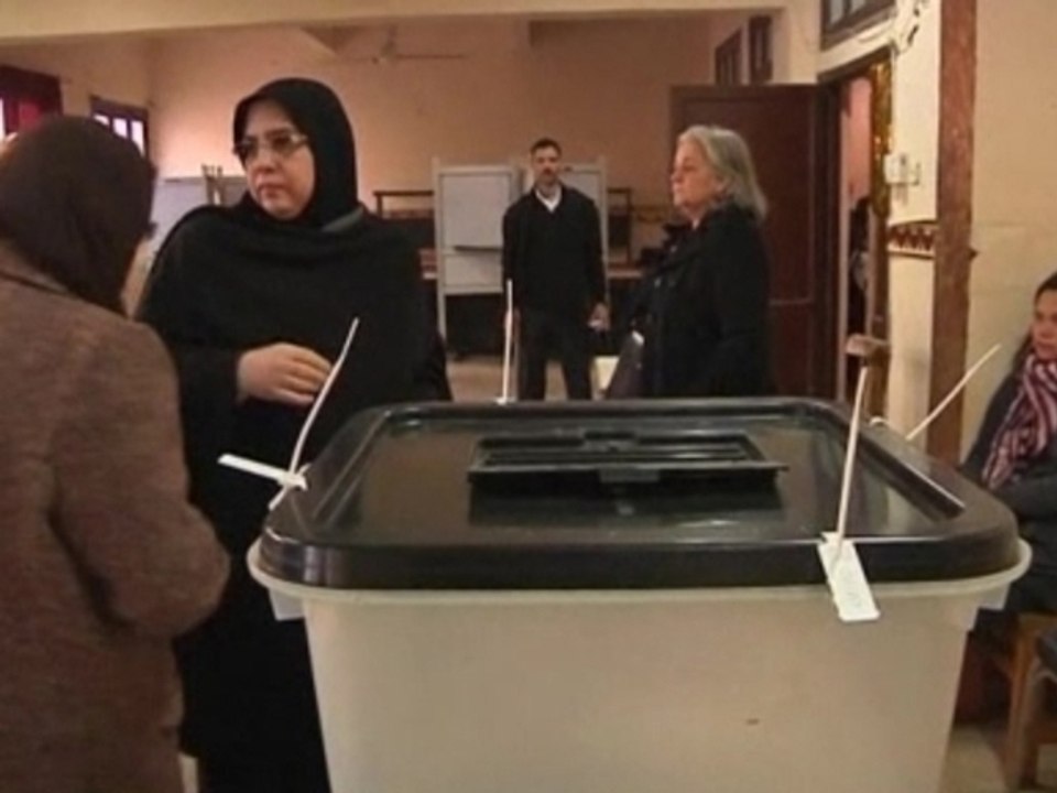 Egyptians vote on new constitution
