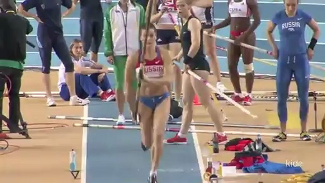 Yelena Isinbayeva jumped in good shape from practice istanbul 2012 -