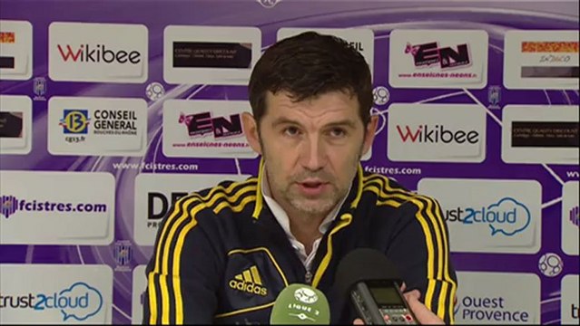 Conférence de presse FC Istres - RC Lens : José PASQUALETTI (FCIOP) - Eric SIKORA (RCL) - saison 2012/2013